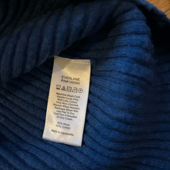 Everlane Deep Blue Ribbed Cardigan - Picture 3 of 3